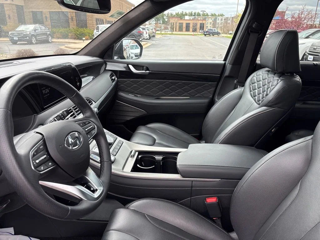 Used 2022 Abyss Black Pearl Hyundai Calligraphy image 12