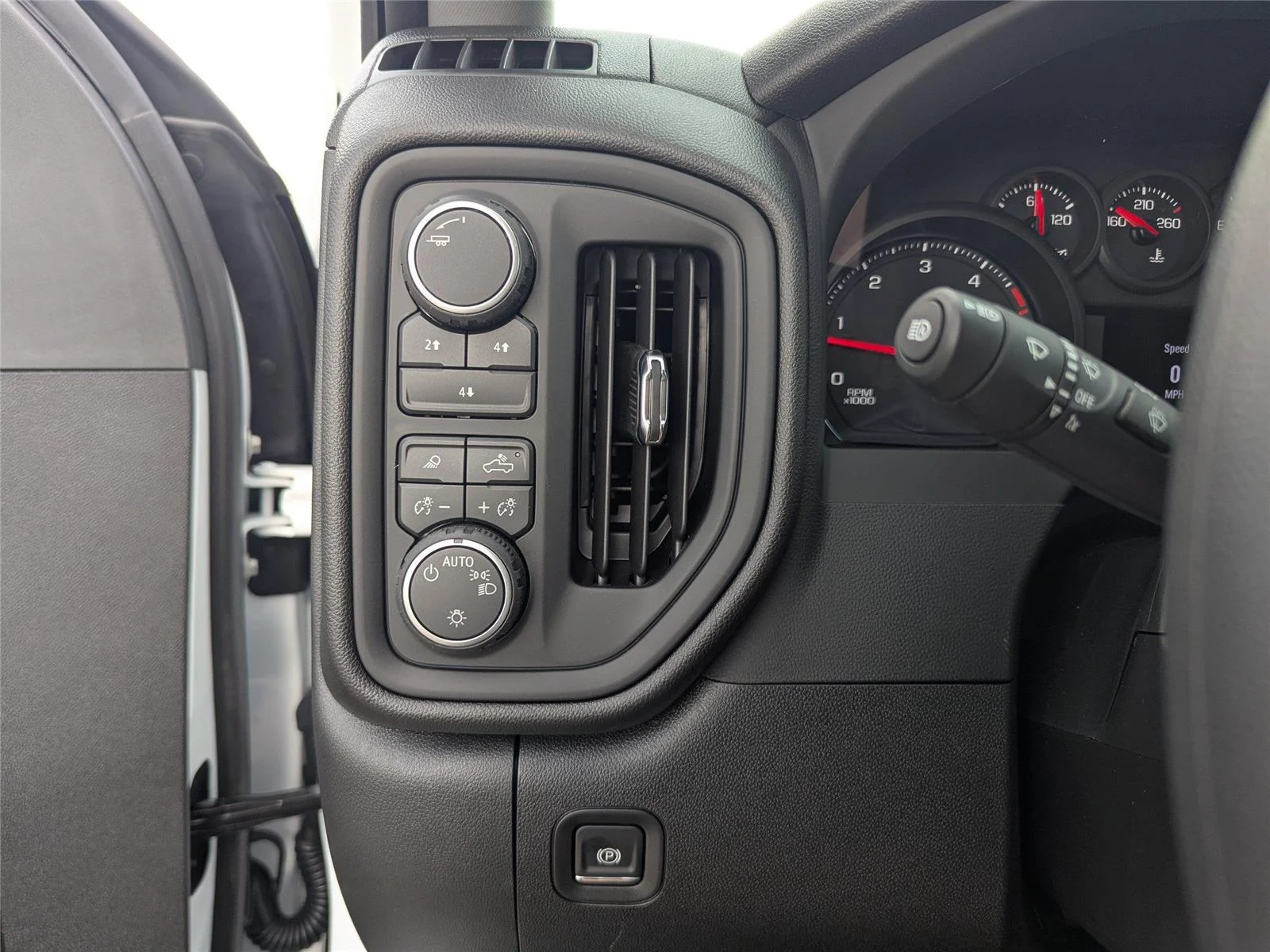 2026 Chevrolet Silverado 2500 HD Custom - Photo 27