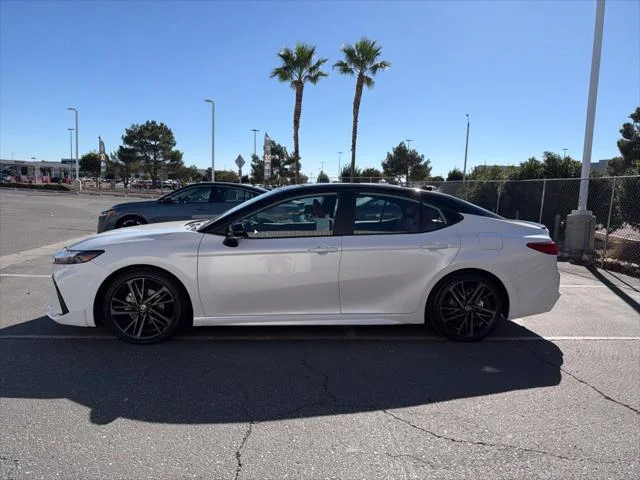 Certified Used 2025 MID BLK/WIND CHILL Toyota  image 6