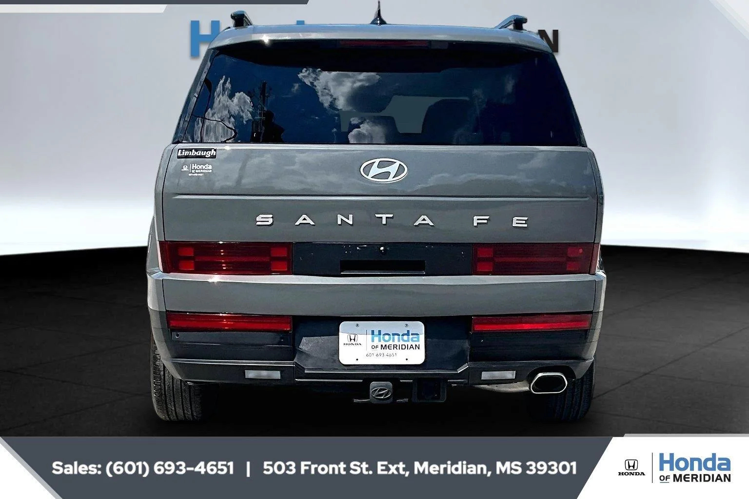 Used 2025 Hampton Gray Hyundai SEL image 4