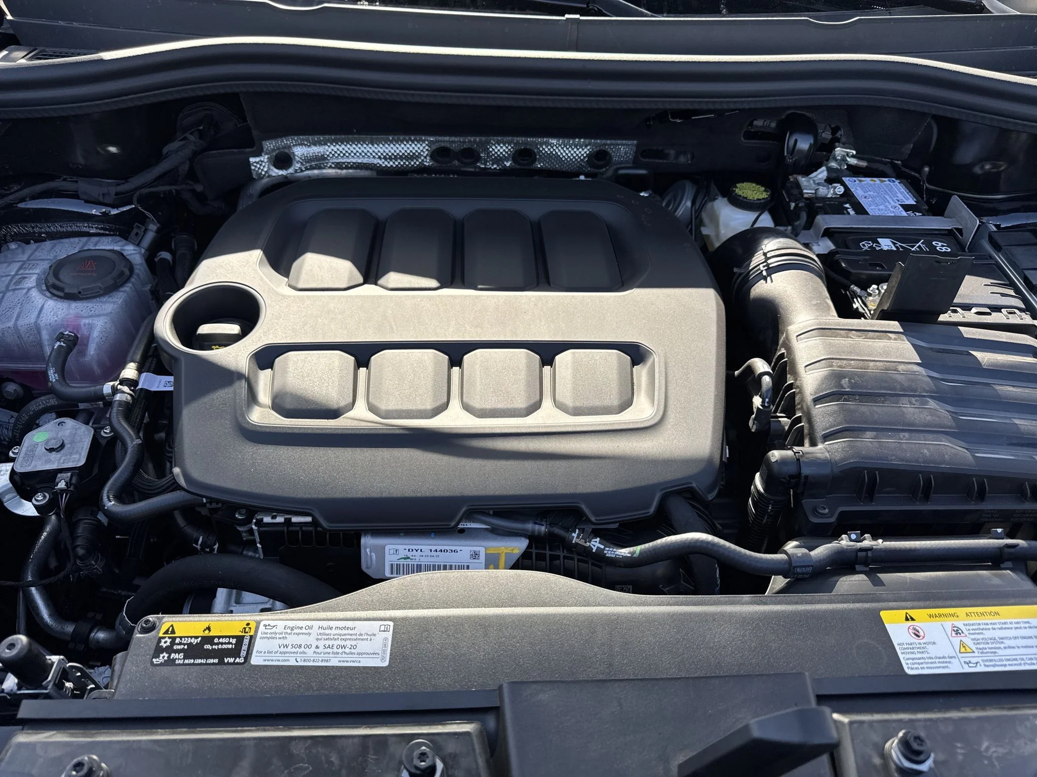 New 2026 Deep Black Pearl Volkswagen SE image 33