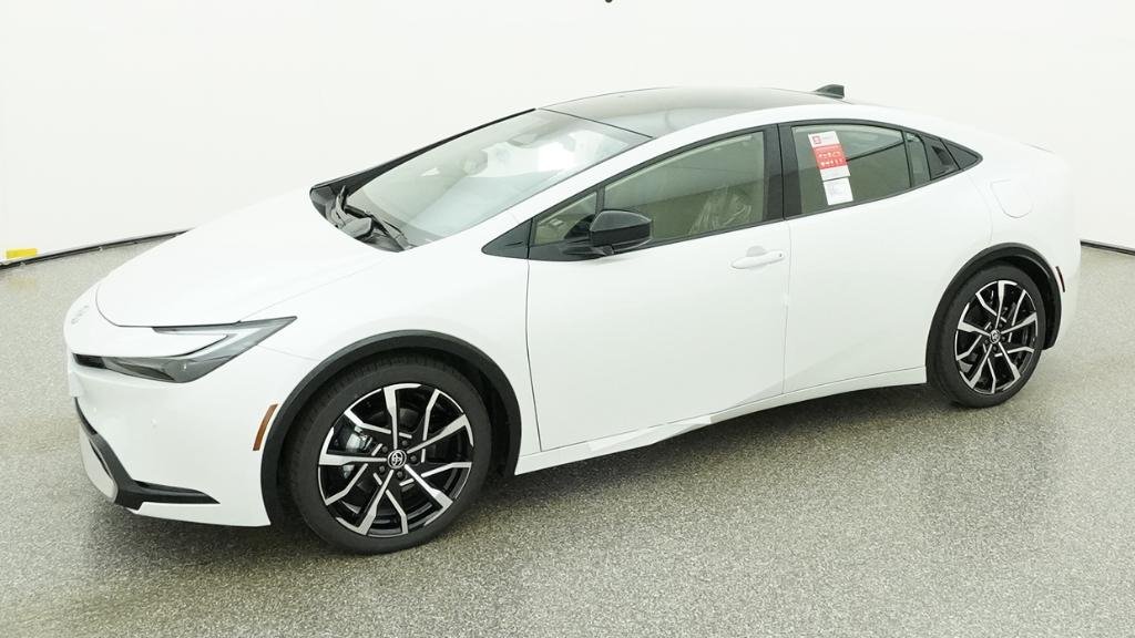 New 2026 Wind Chill Pearl Toyota XSE image 14