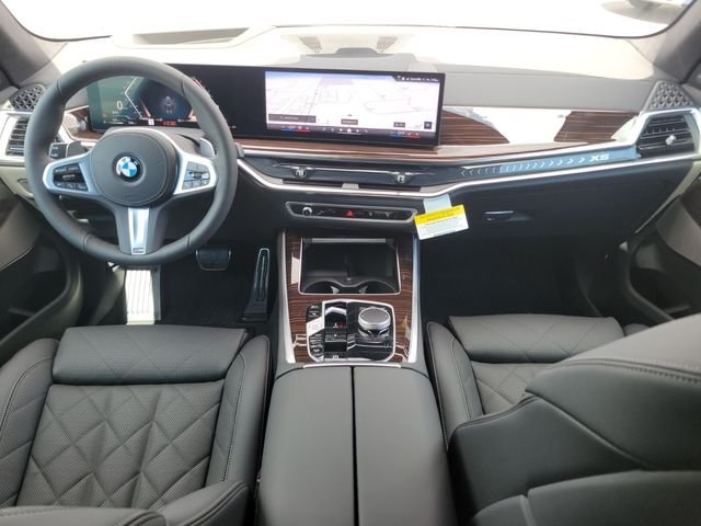 Used 2026 Gray BMW xDrive40i image 11