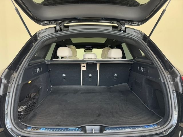 Certified Used 2024 Black Mercedes-Benz GLC 300 image 8