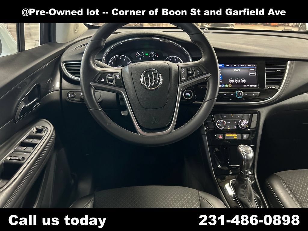 Used 2022 Quicksilver Metallic Buick Preferred image 17