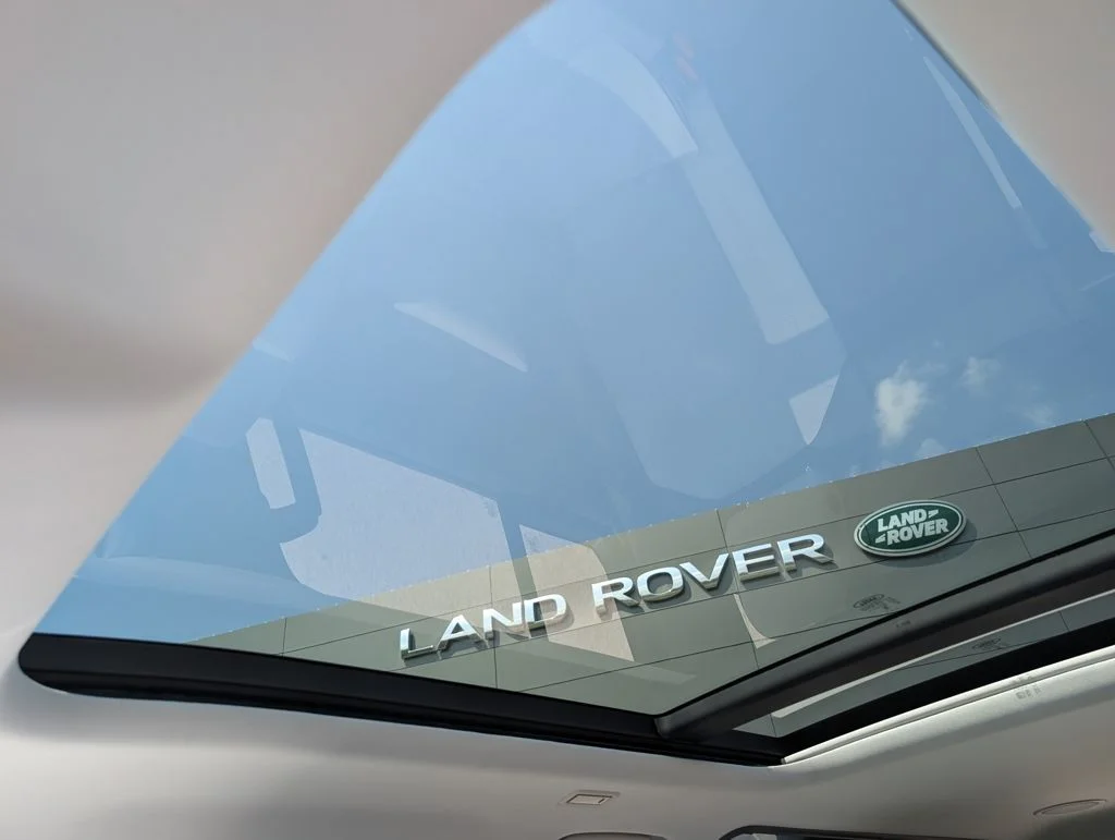 New 2026 Woolstone Green Land Rover X-Dynamic SE image 20