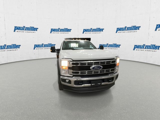 New 2026 Oxford White Ford F-550® XL image 3