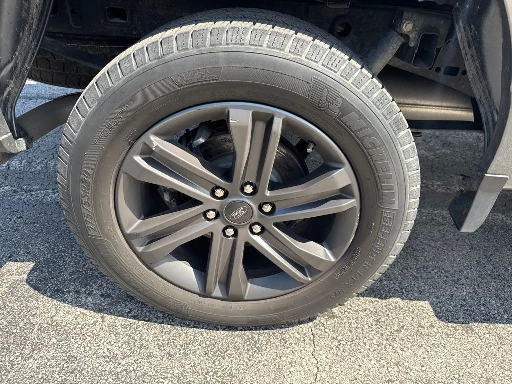 Used 2023 Gray Metallic Ford XLT image 43