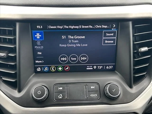 Used 2023 Blue GMC SLE image 27