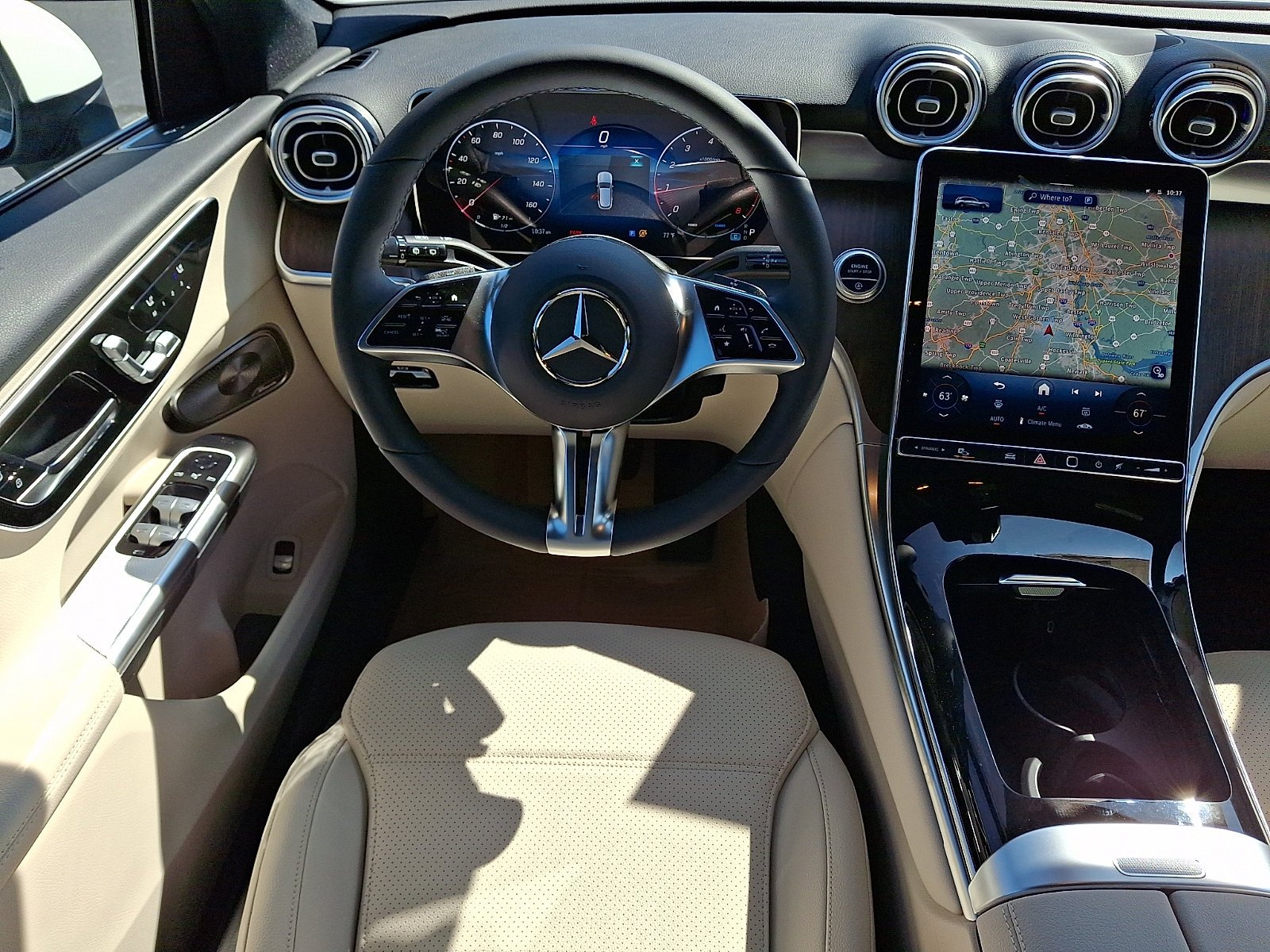 New 2027 Polar White Mercedes-Benz GLC 300 image 32