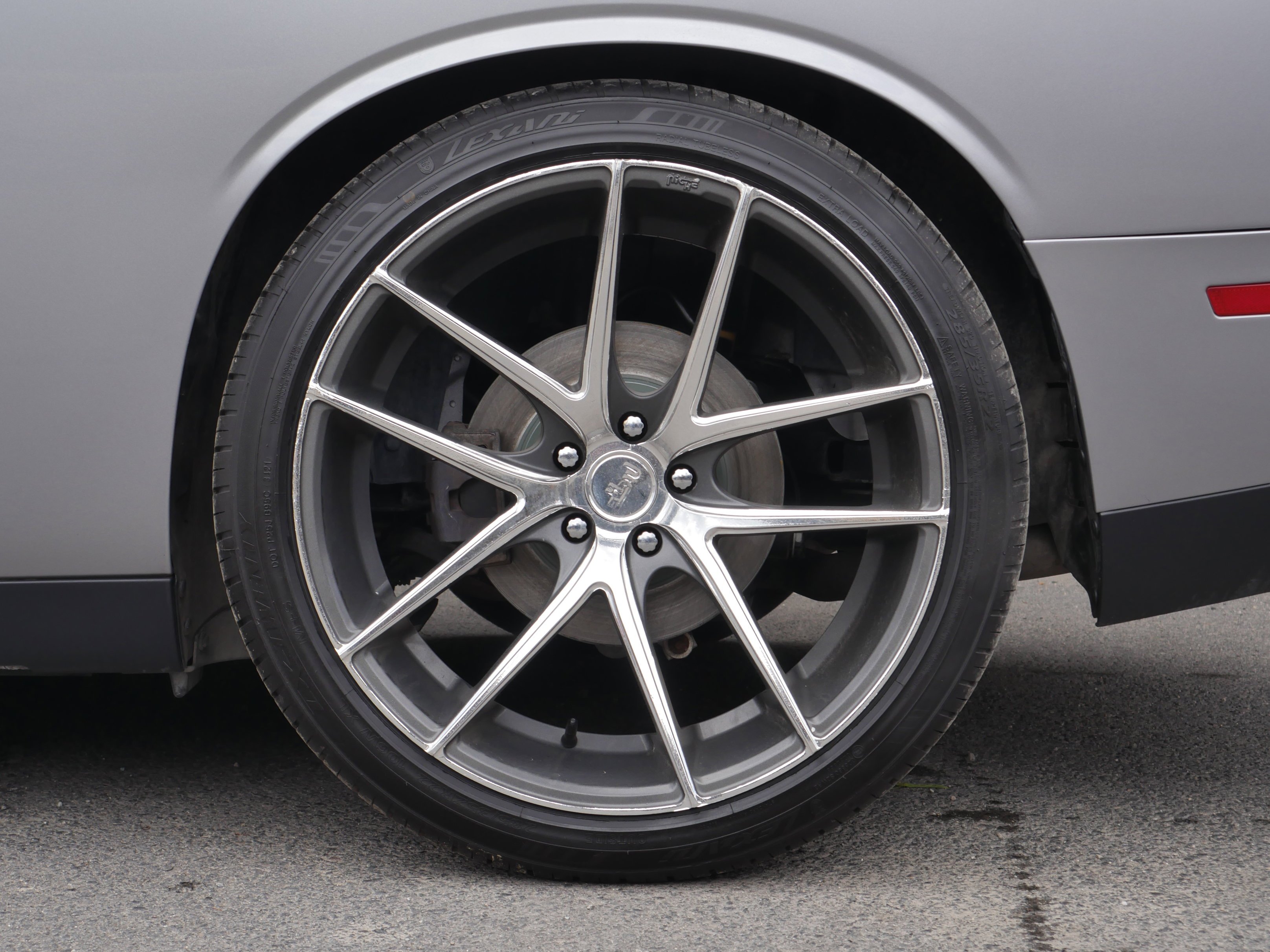 Used 2015 Granite Crystal Clearcoat Metallic Dodge R/T Plus image 20
