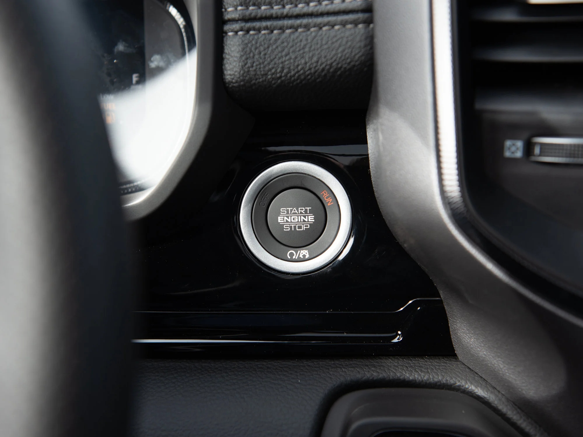 New 2026 White RAM Sport* image 15