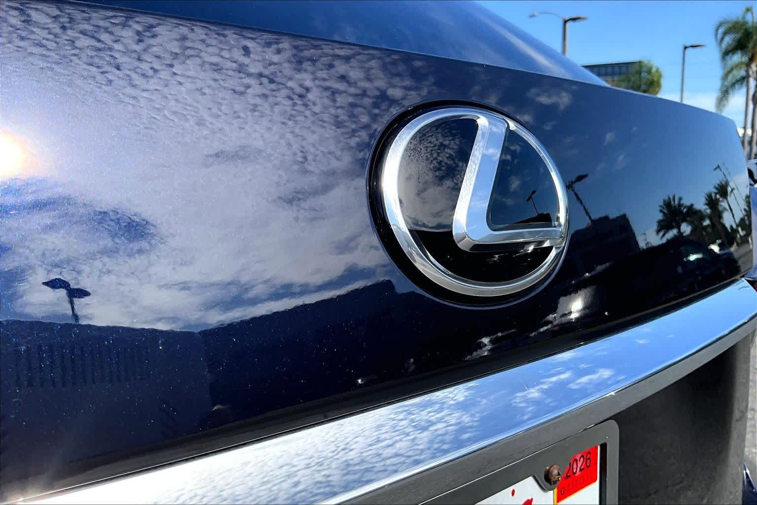 Used 2020 Nightfall Mica Lexus  image 29