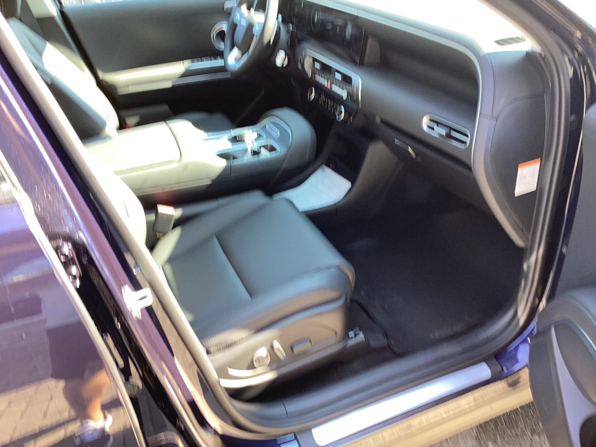 New 2026 Classy Blue Pearl Hyundai SEL Premium 7P image 5