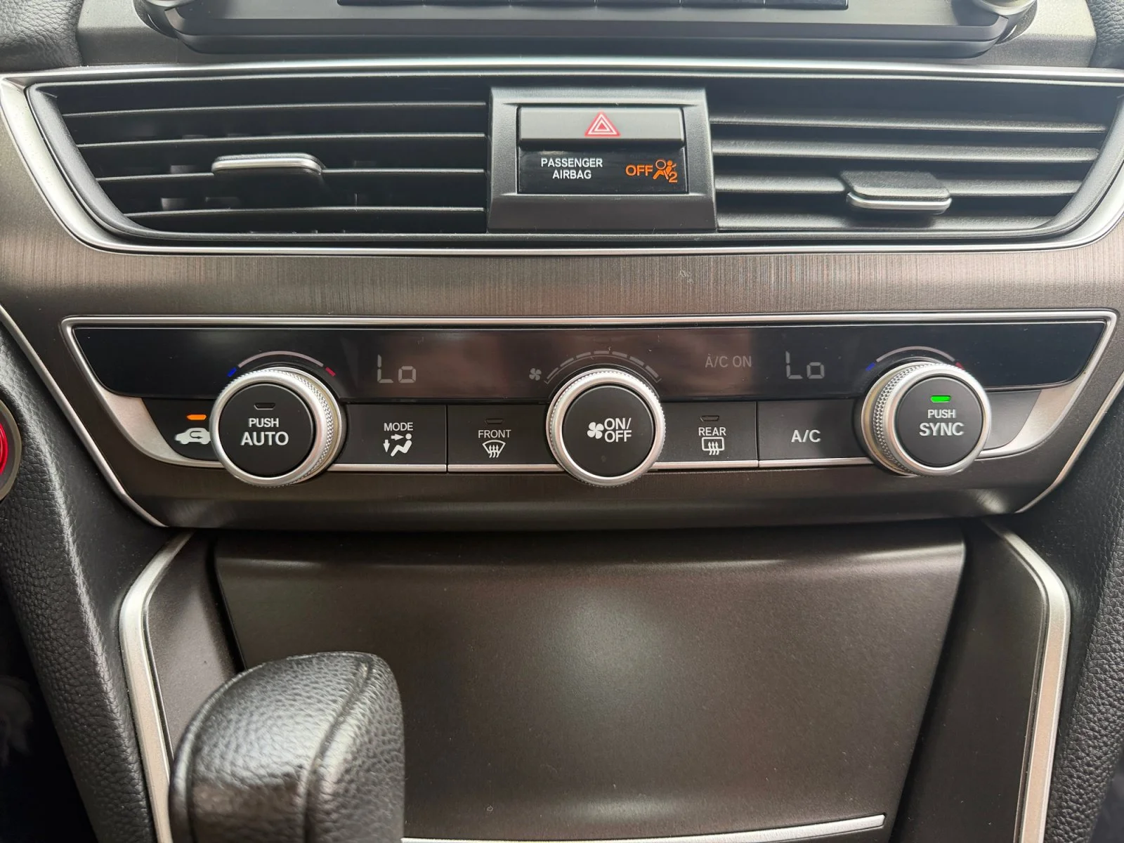 Certified Used 2020 Lunar Silver Metallic Honda LX image 21