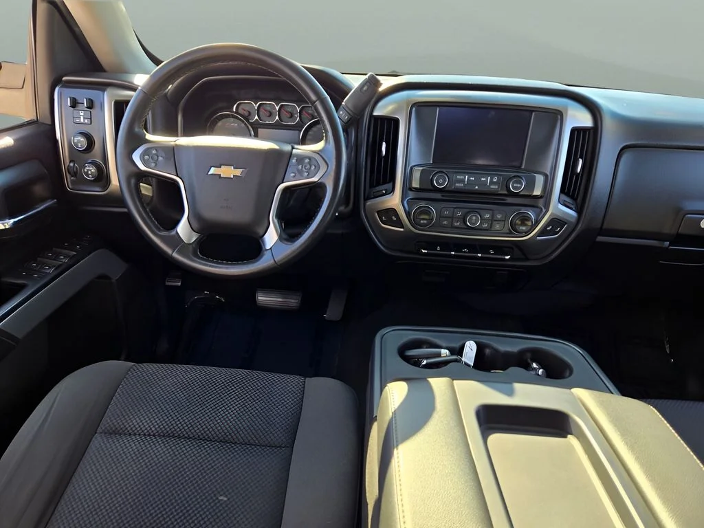 Used 2017 Silver Chevrolet LT image 16
