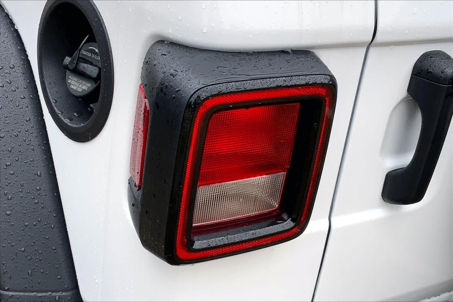 New 2026 Bright White Clear-Coat Exterior Paint Jeep Sport image 14