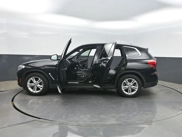 Used 2019 Black BMW sDrive30i image 45
