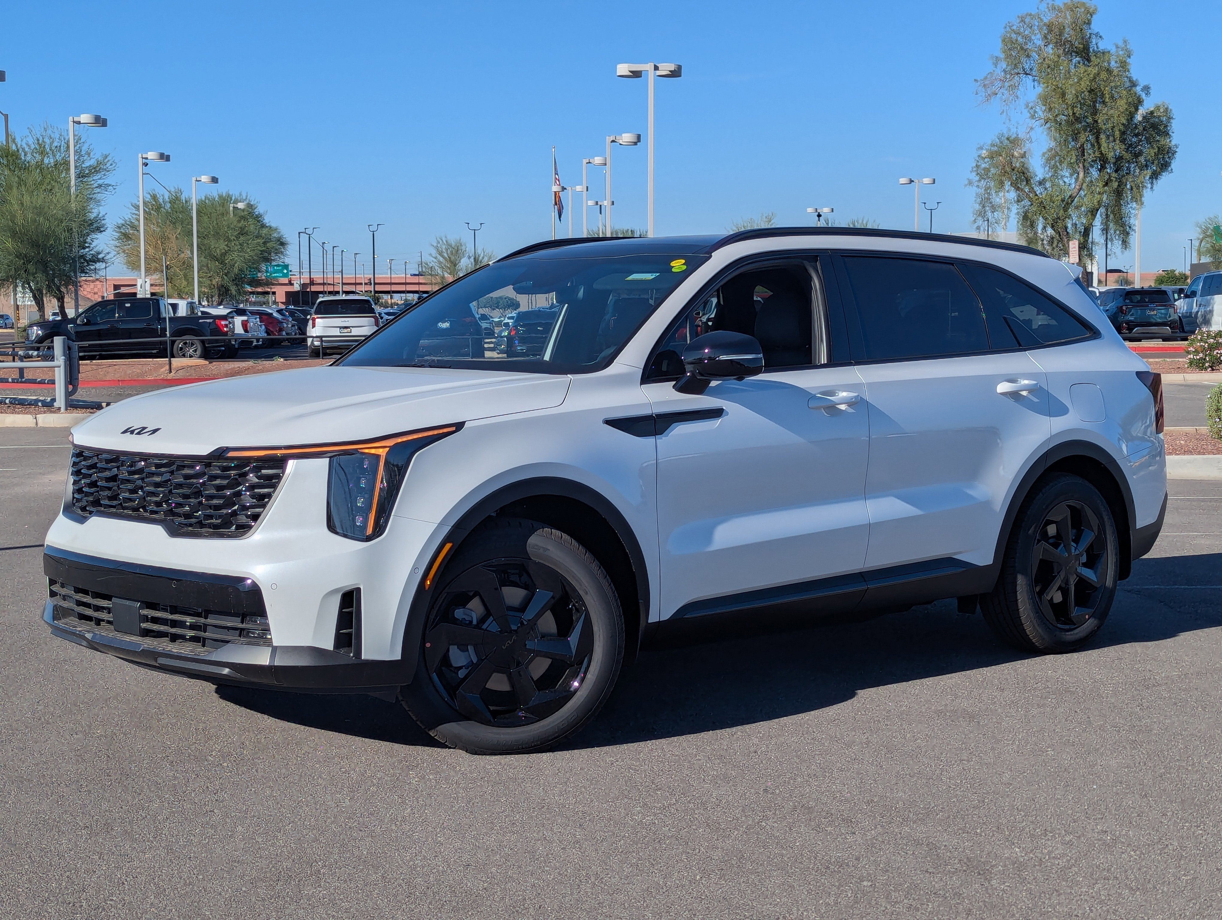 New 2026 Snow White Pearl Kia X-Line SX Prestige AWD image 32