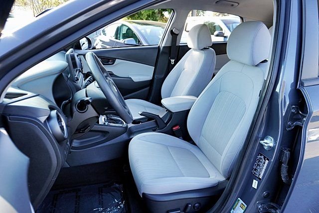 Used 2023 Gray Hyundai SEL image 14