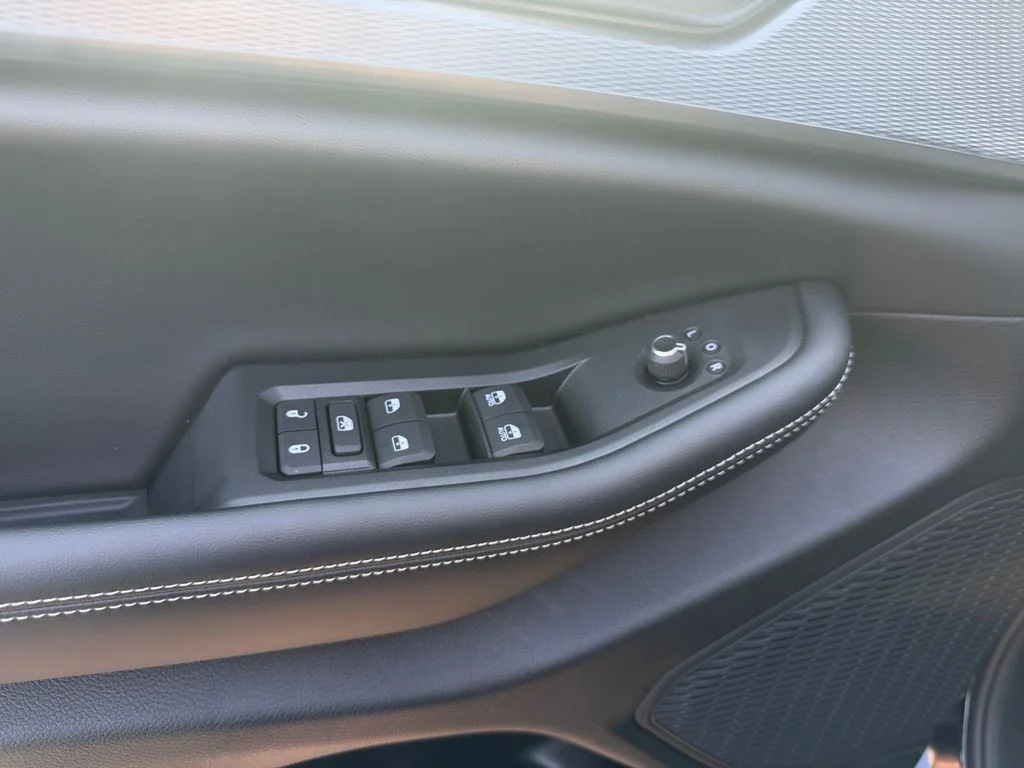 2025 Jeep Grand Cherokee Laredo - Photo 11