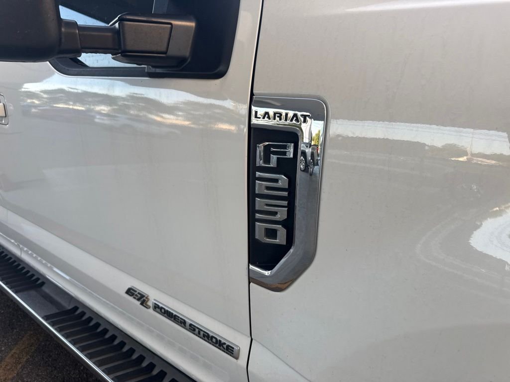 Used 2020 White Ford Lariat image 4