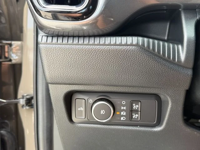 New 2026 Marsh Gray Ford Lariat® image 17