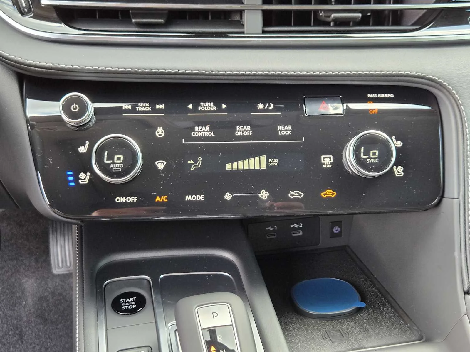 New 2027 MINERAL BLACK INFINITI Luxe FWD image 13