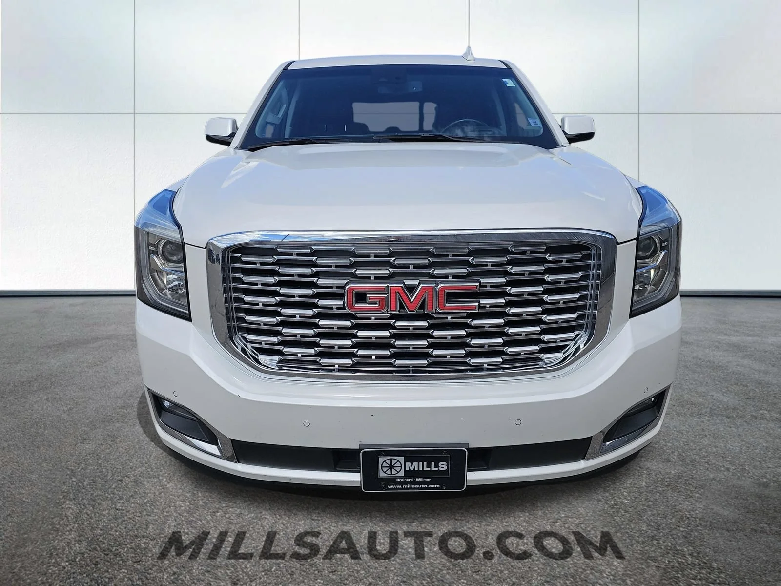 Used 2020 GMC Yukon Denali with VIN 1GKS2CKJ3LR128988 for sale in Baxter, Minnesota