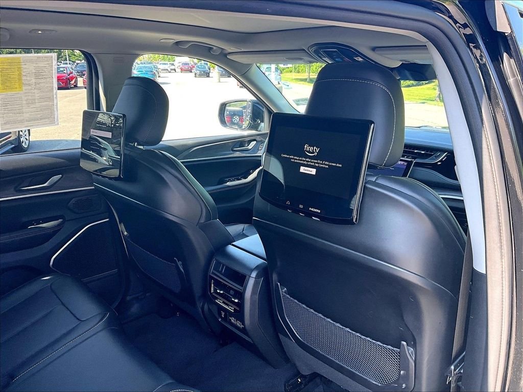 Used 2023 Black Jeep 4xe image 29