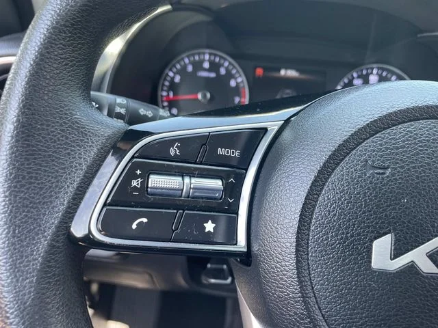 Used 2024 Black Kia LXS image 30