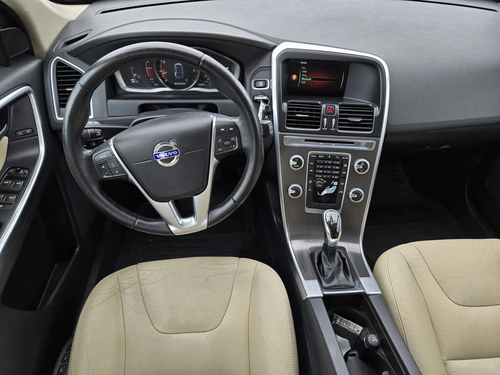 2016 Volvo XC60 Premier - Photo 32