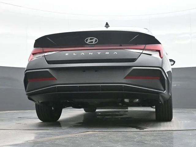New 2026 Black Hyundai SEL Sport image 18