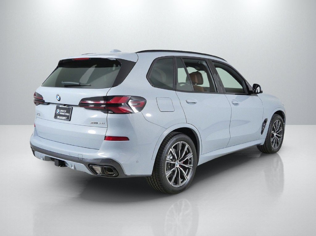 Used 2026 Brooklyn Grey Metallic BMW xDrive40i image 10