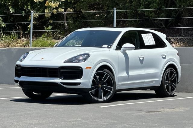 2022 Porsche Cayenne Turbo