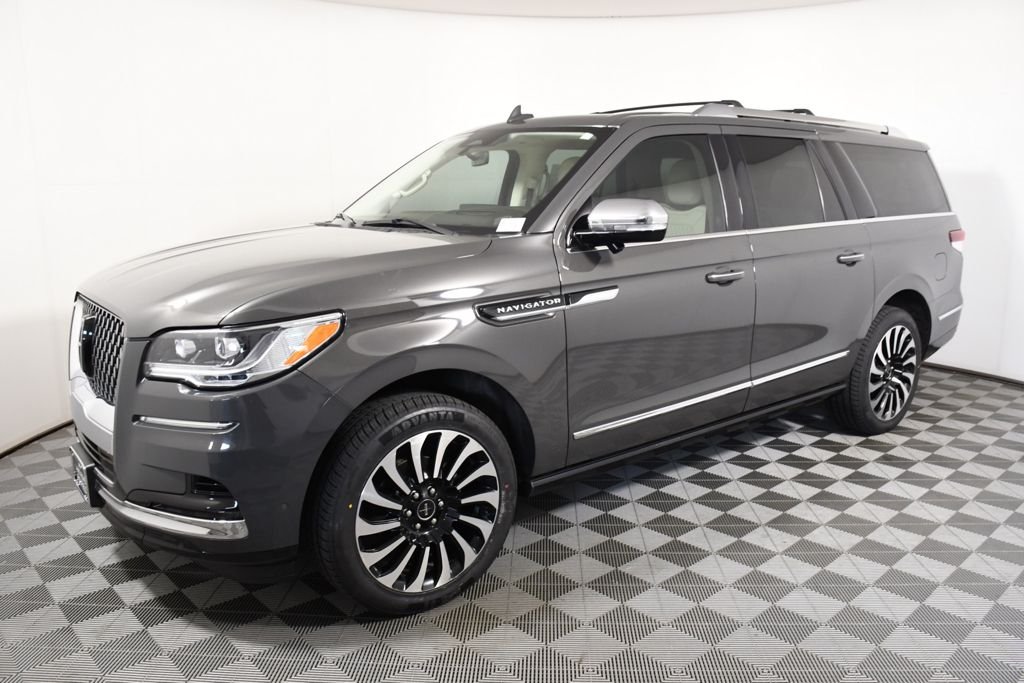Used 2022 Chroma Caviar Dark Gray Metallic Clearcoat Lincoln Black Label image 2