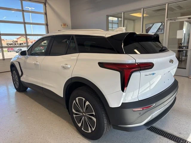 2025 Chevrolet Blazer EV LT - Photo 12