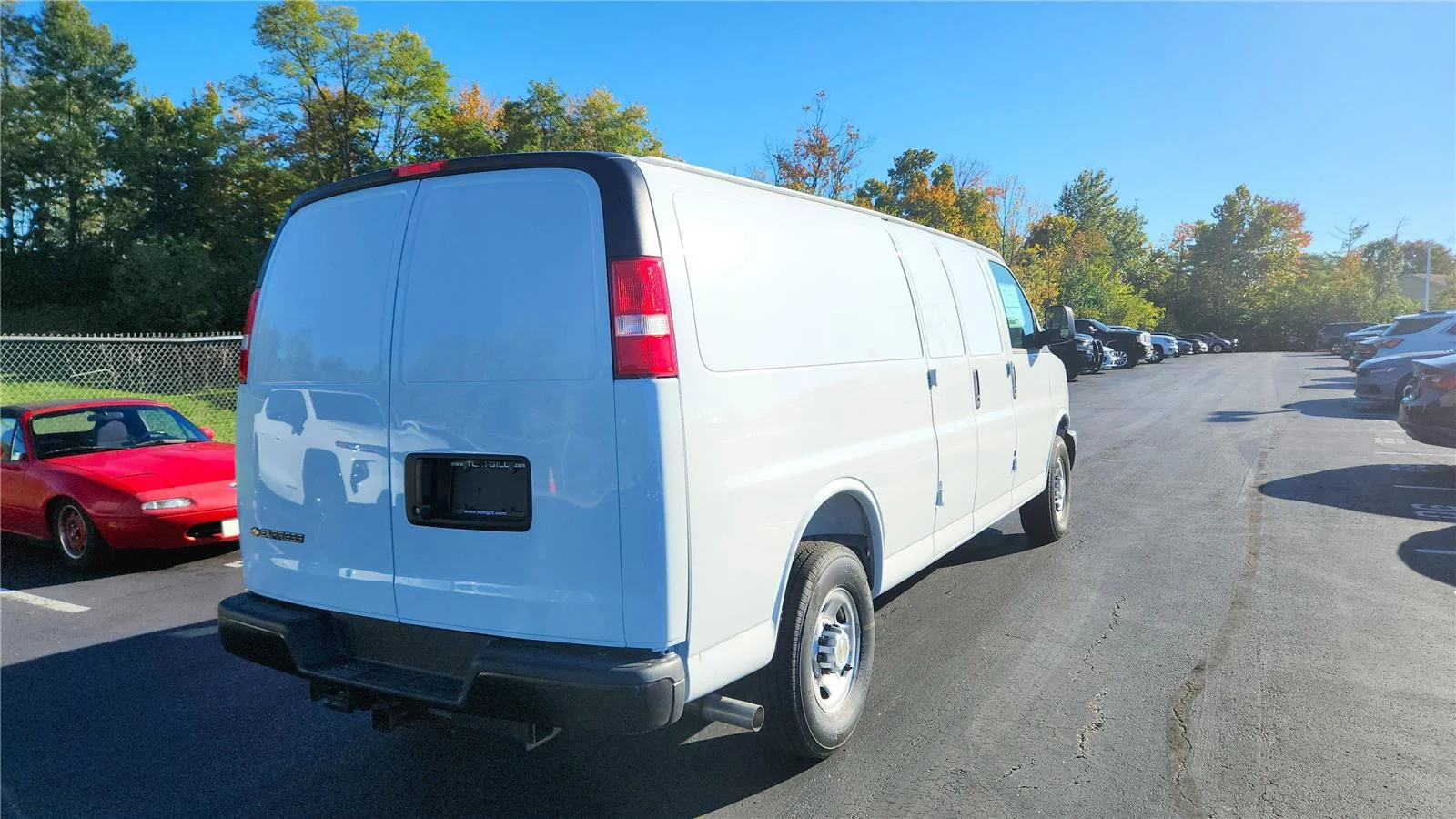 2025 Chevrolet Express Cargo Work Van - Photo 14