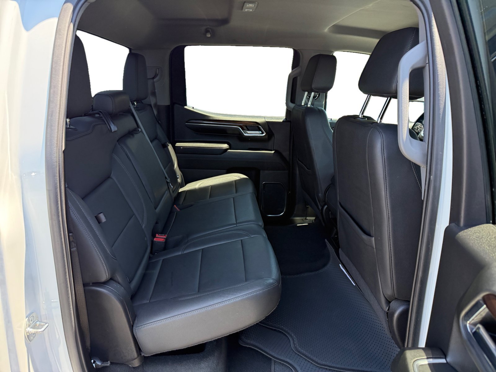 Used 2024 Summit White GMC SLT image 17