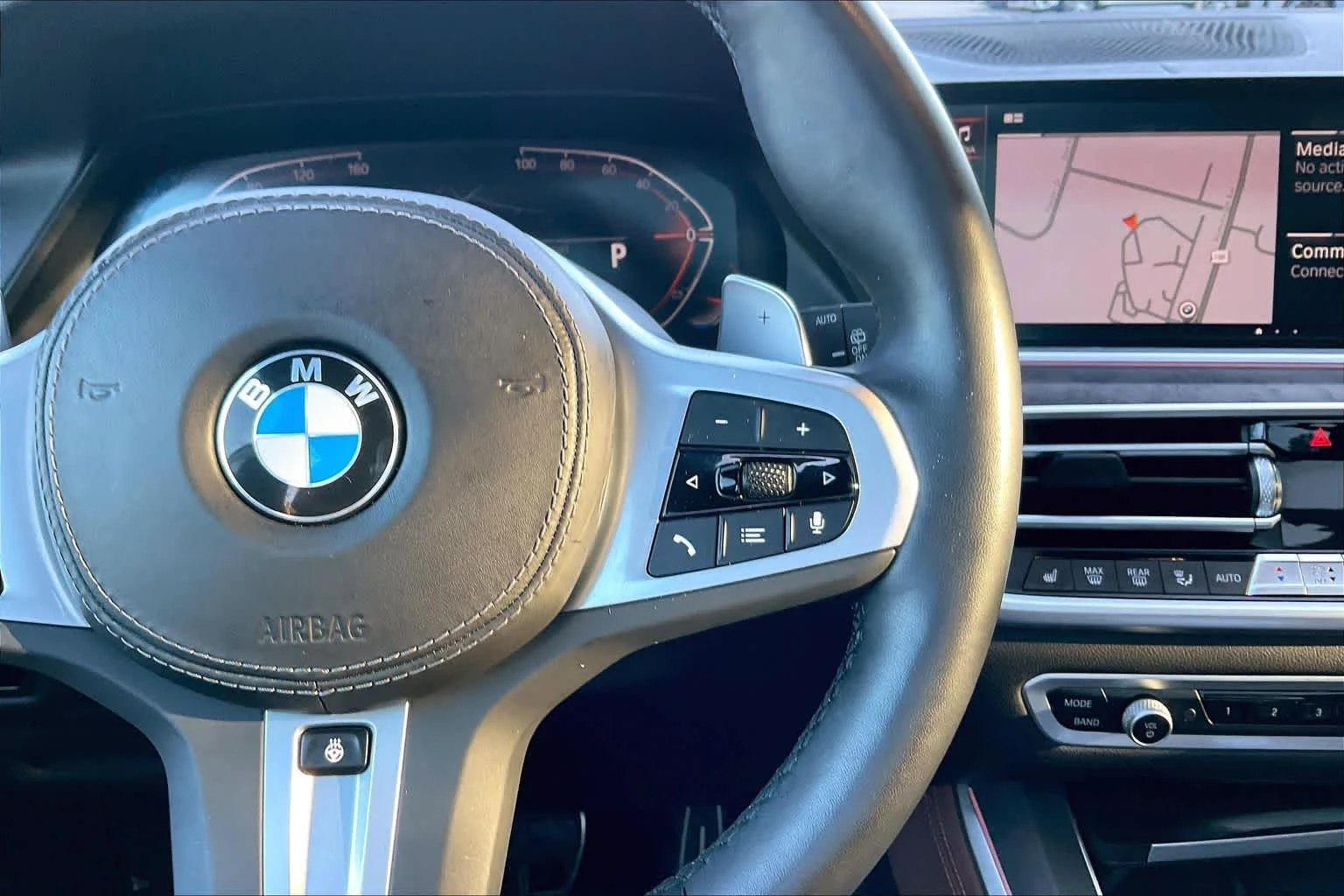 Used 2022 Carbon Black Metallic BMW xDrive40i image 24