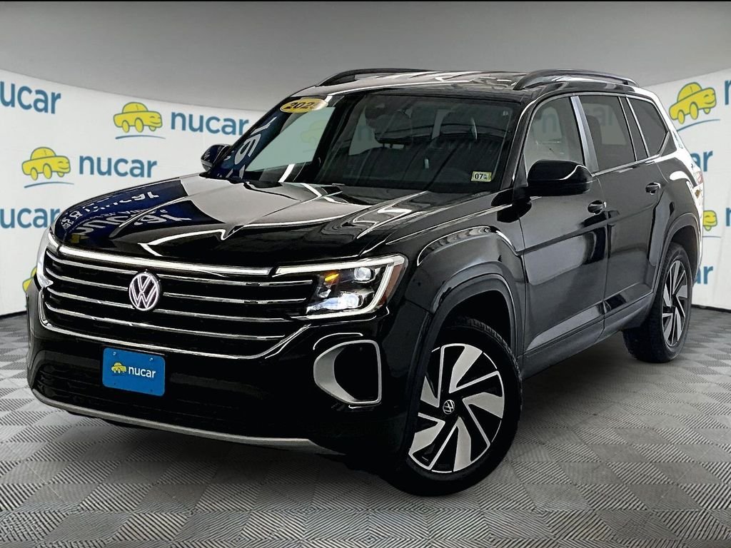 Used 2025 Black Volkswagen 2.0T SE w/Technology image 3