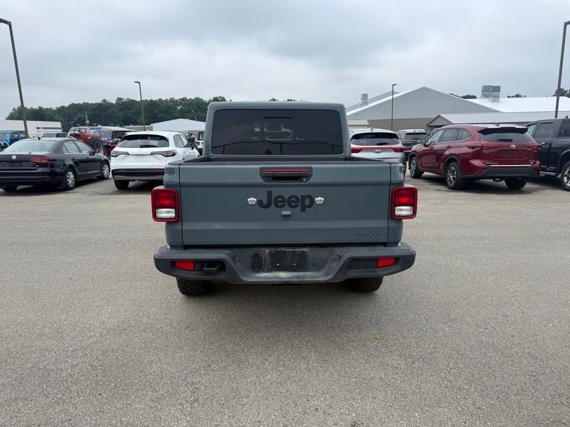 Used 2025 Gray Jeep High Tide image 7