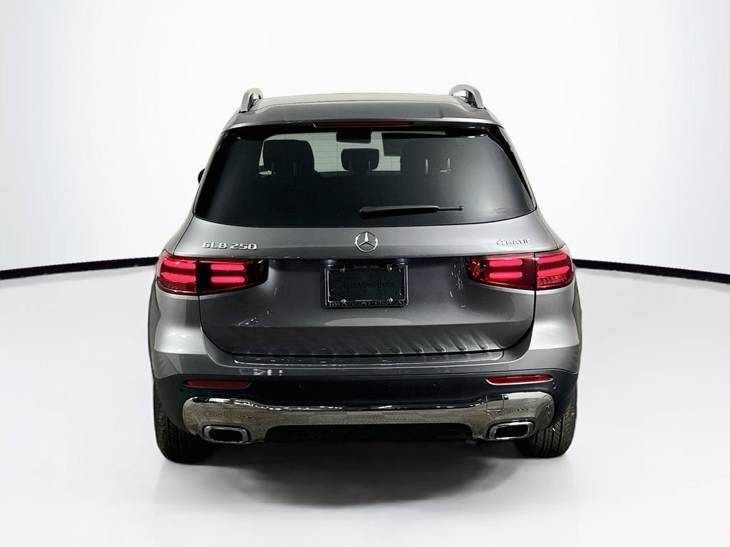New 2026 Mountain Grey Metallic Mercedes-Benz GLB 250 image 5