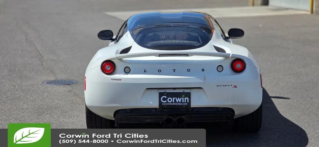 Used 2014 Aspen White Premium Lotus S image 3
