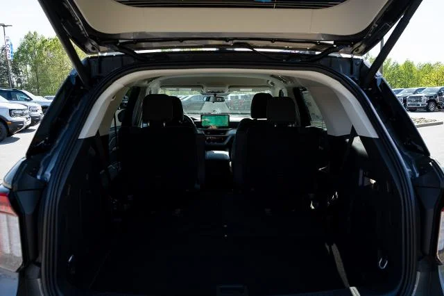New 2026 Carbonized Gray Metallic Ford Active image 9