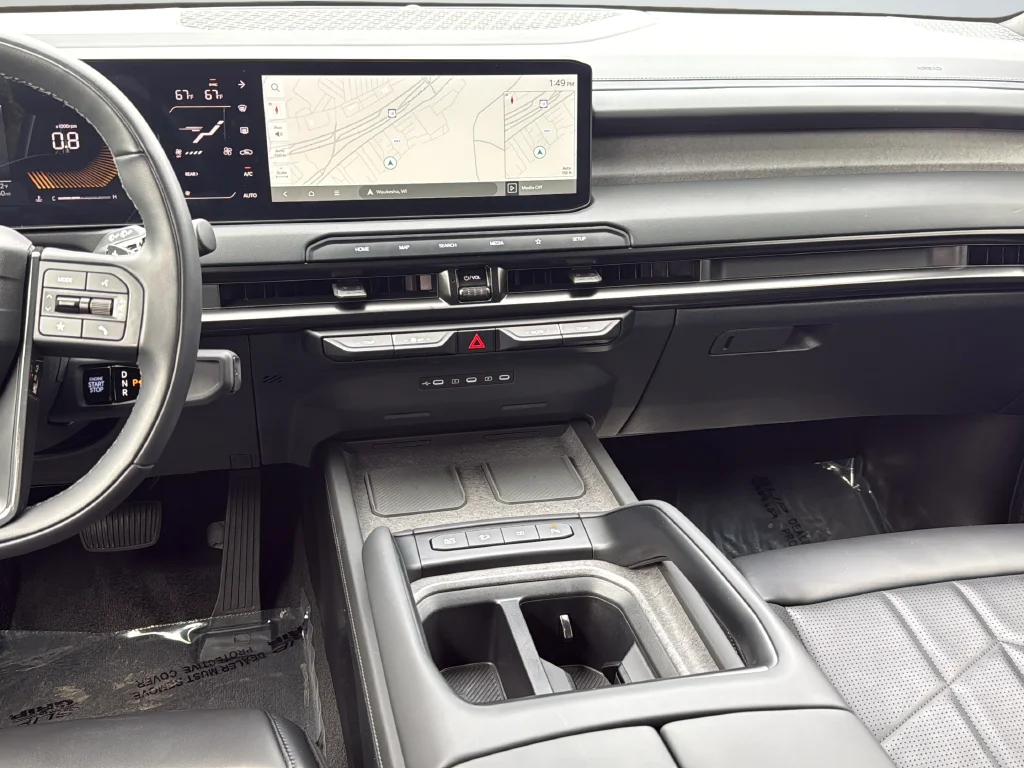 Certified Used 2027 White Kia X-Line EX image 20