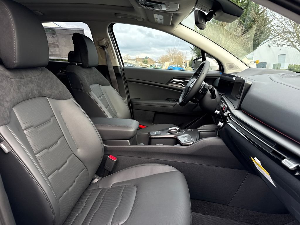 New 2026 Snow White Pearl Kia SX Prestige image 13