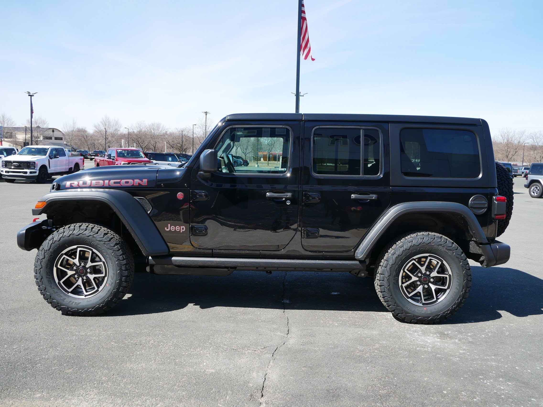 New 2026 Black Clear-Coat Exterior Paint Jeep Rubicon image 5