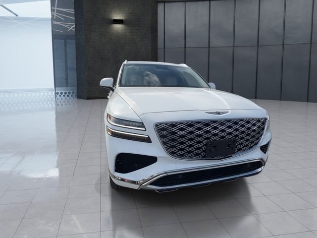 Used 2025 White Genesis 3.5T Prestige image 3