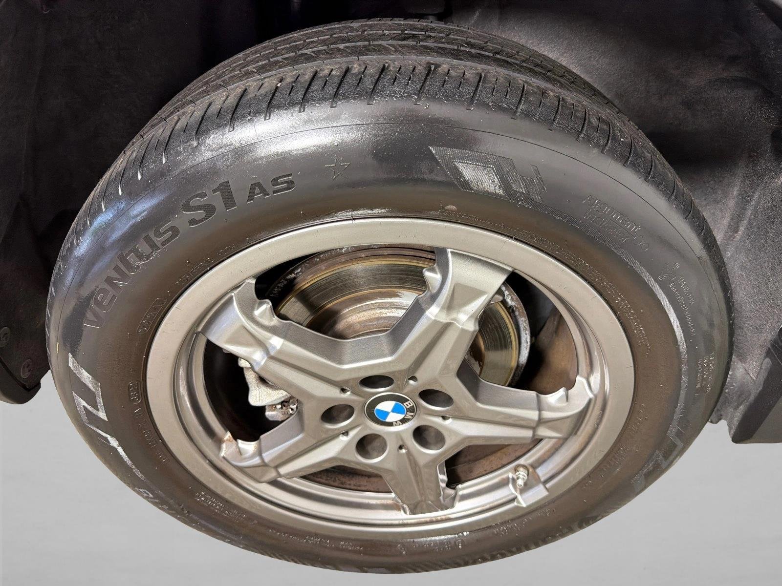 Used 2023 Black BMW xDrive28i image 19